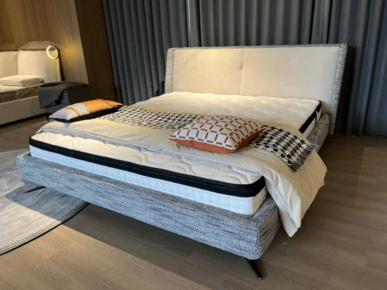 최신 이탈리아 럭셔리 침실 가구, 대형 헤드보드, 킹 사이즈 침대, 현대적인 패브릭 덮개를 씌운 더블 침대